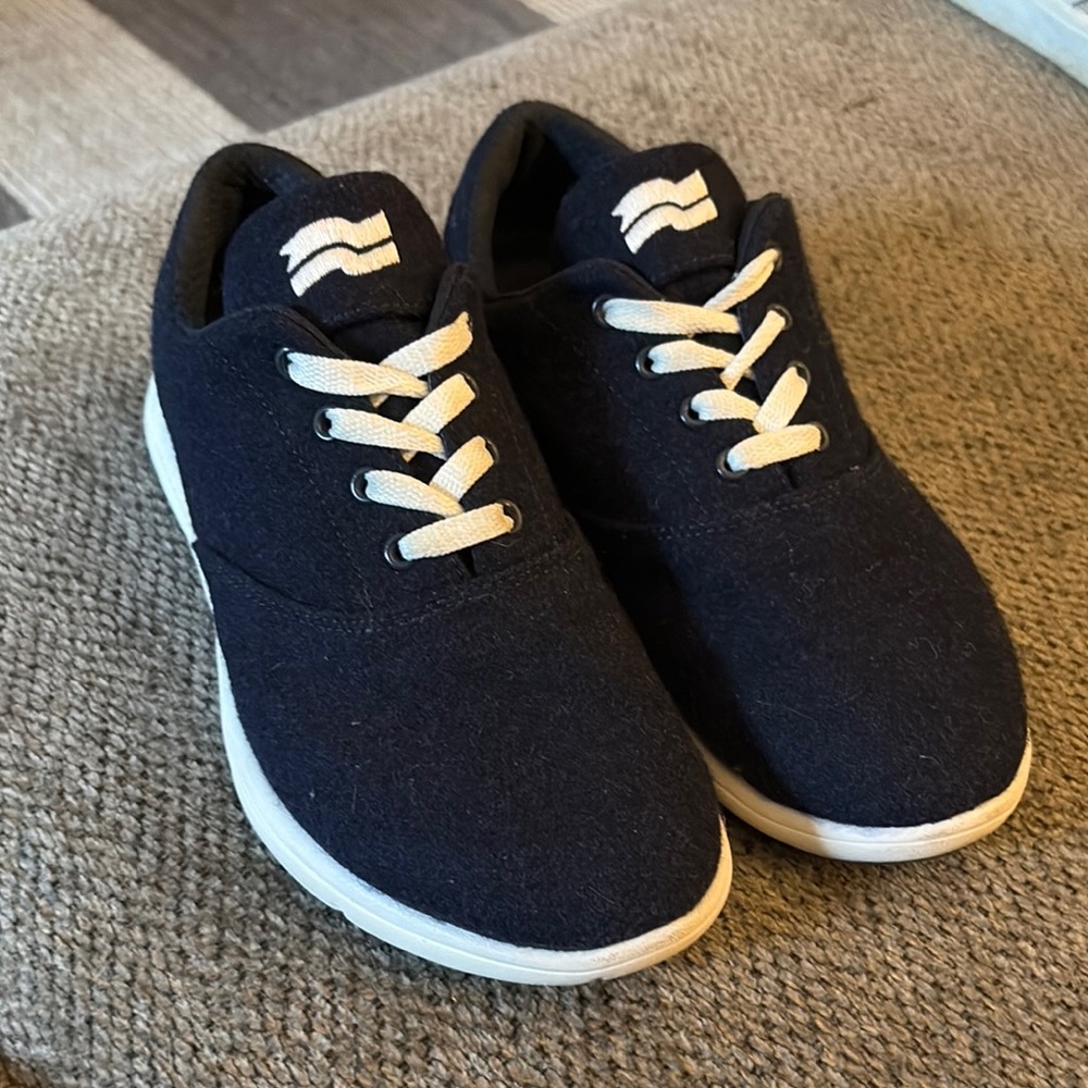 Strike Movement Chill Pill Navy Sneakers